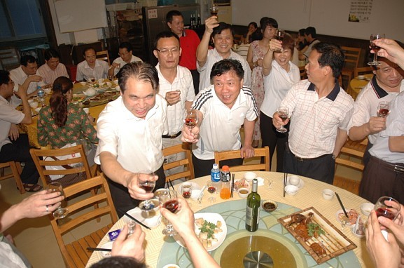 点击新窗口打开大图